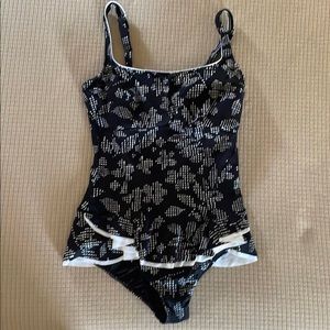 Size 12 profile by gottex black and white tank swim dress.